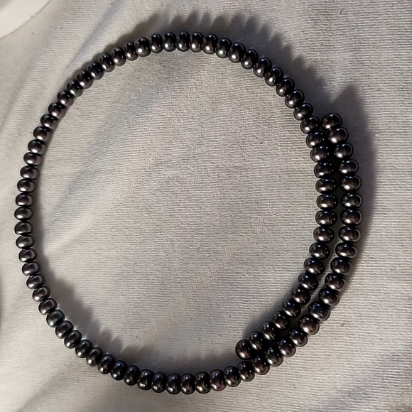 Ball Chocker Necklace - Picture 4 of 4